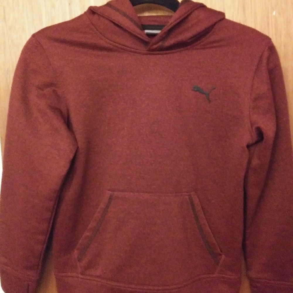 Puma Pullover with thumb holes